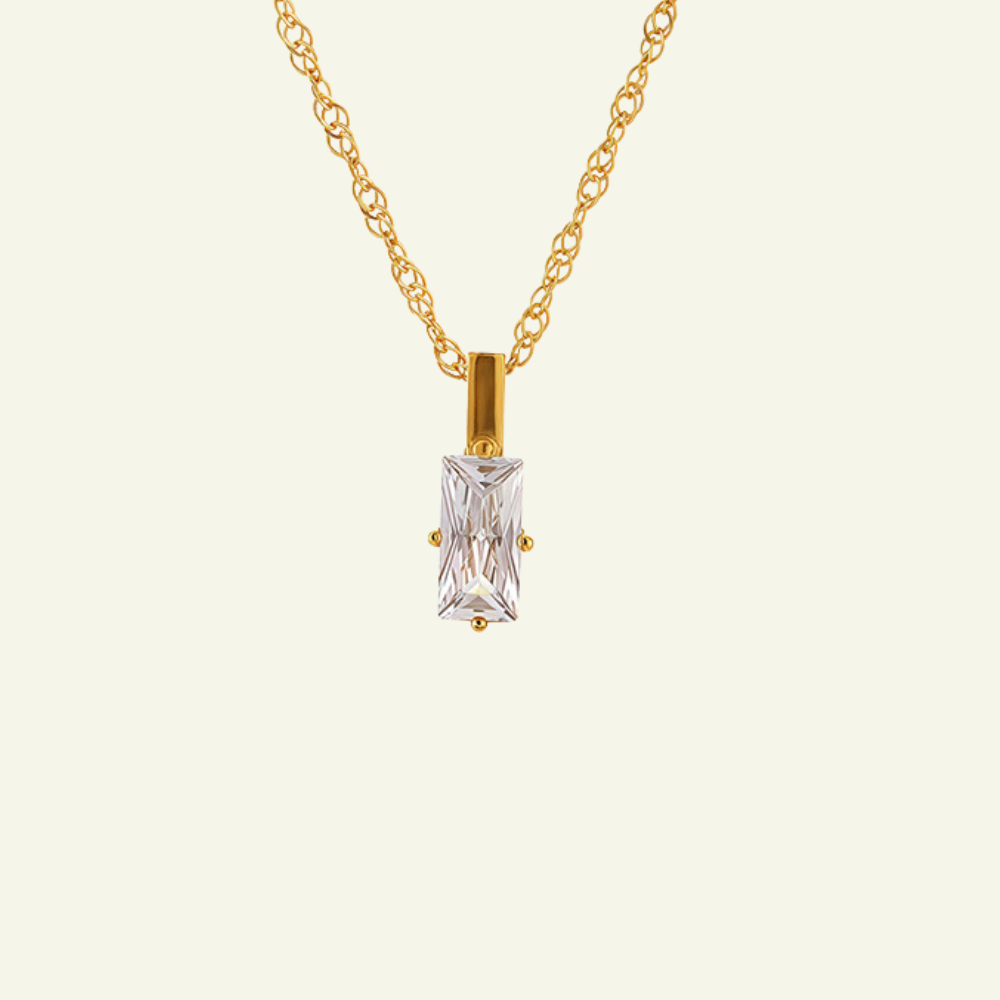 Aphrodite Emerald Solitaire Necklace