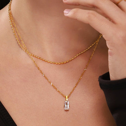 Aphrodite Emerald Solitaire Necklace